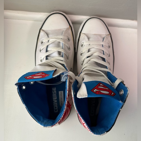 Converse All Star High Top Women Size 7 Men 5 Unisex Superman DC Comic Shoe - Picture 4 of 8